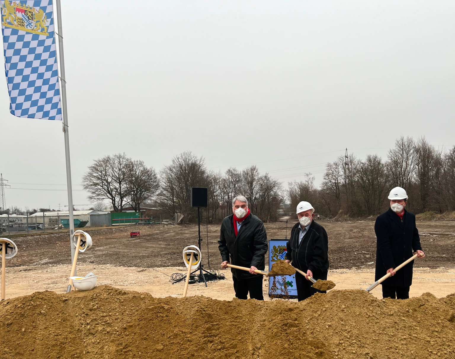 Spatenstich In Oberhausen F R Bezahlbaren Wohnraum Harald G Ller