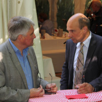 Harald Güller mit dem bayerischen Datenschutzbeauftragten Dr. Thomas Petri auf dem Sommerfest der SPD-Landtagsfraktion in München im Juni 2015.